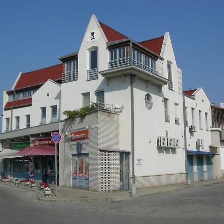 Hary Hotel Kecskemét Eksteriør billede